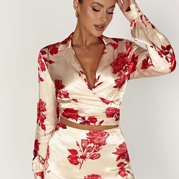 Meshki Rose Print Satin Wrap Top Size Small - Picture 1 of 10